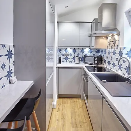 Nyaraló Host & - Clinker